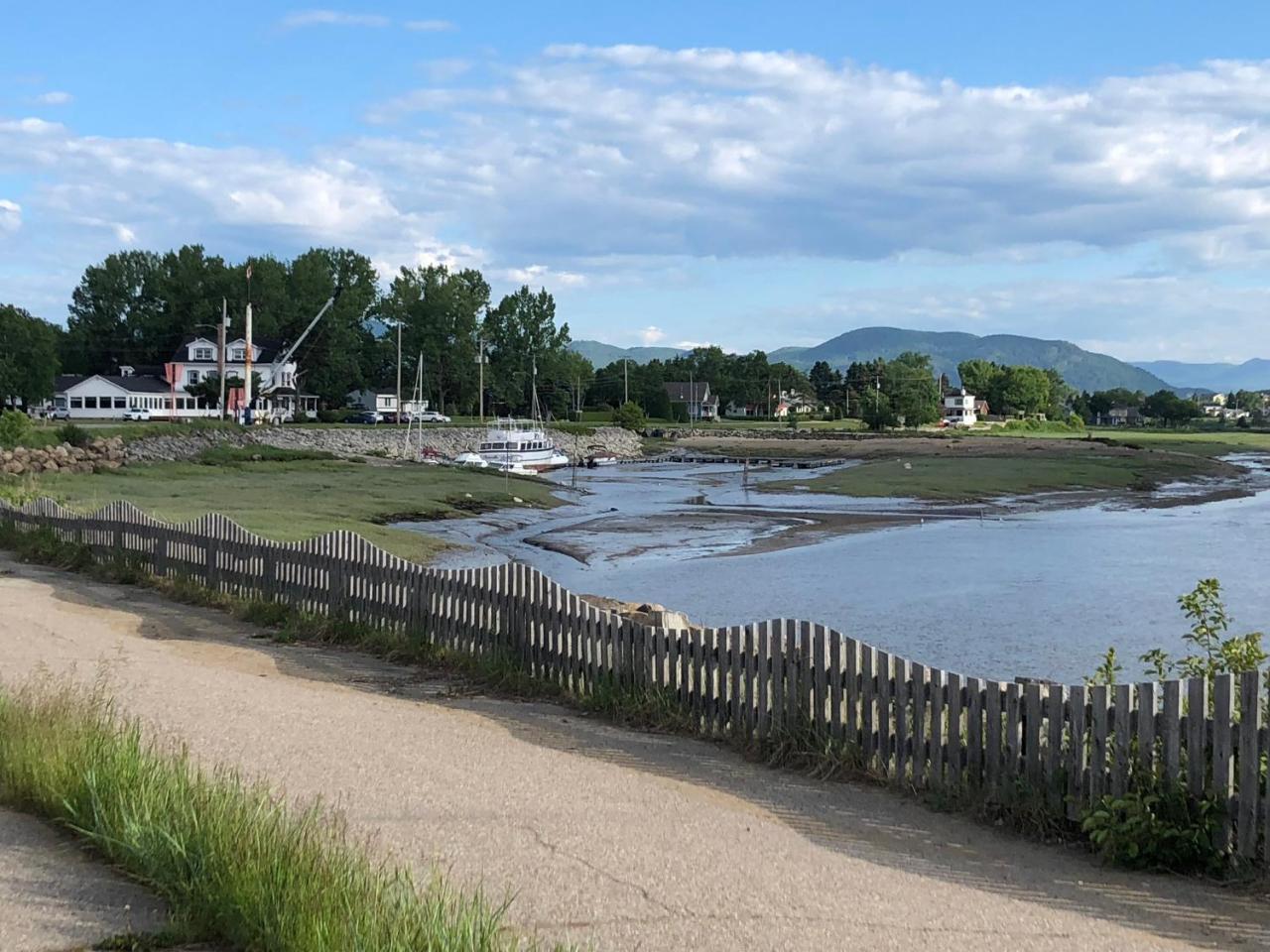 Domaine Belle Plage Hotel Baie-Saint-Paul Luaran gambar